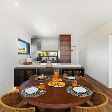 Whome Surf & Relax Coastal In Ericeira