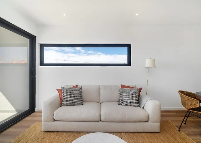 Whome Surf & Relax Coastal In Ericeira Daire Santo Isidoro