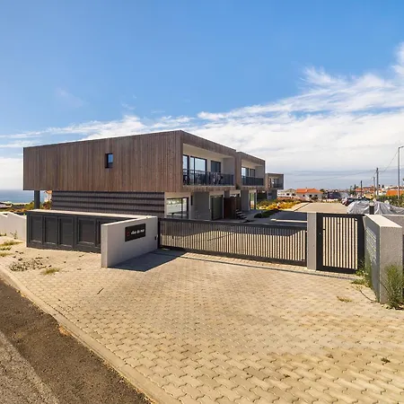 Whome Surf & Relax Coastal In Ericeira