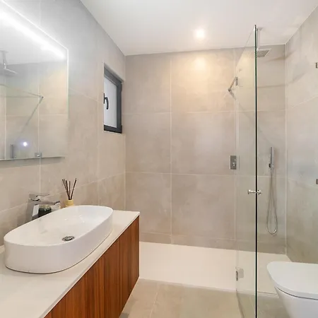 Whome Surf & Relax Coastal In Ericeira Apartment