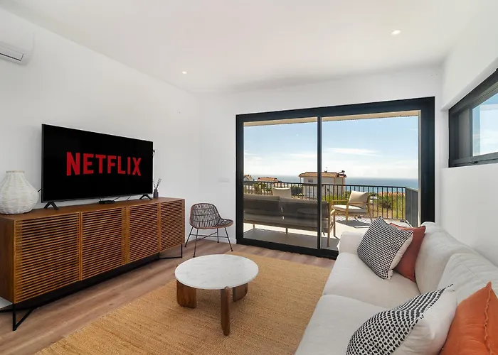 Whome Surf & Relax Coastal In Ericeira * Santo Isidoro